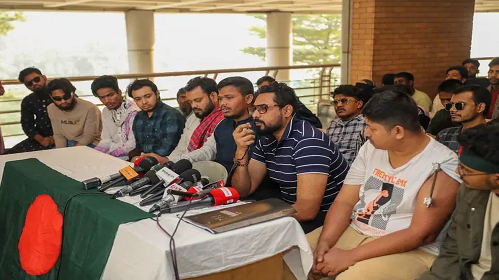 শহীদ মিনারে ফারুকের ওপর হামলা হয়নি