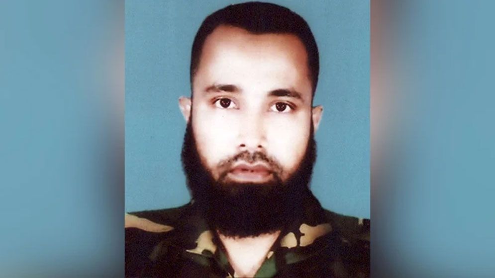 অন্তর্বর্তী সরকার পদক্ষেপ না নিলে আইনি লড়াই করবেন মেজর জিয়া