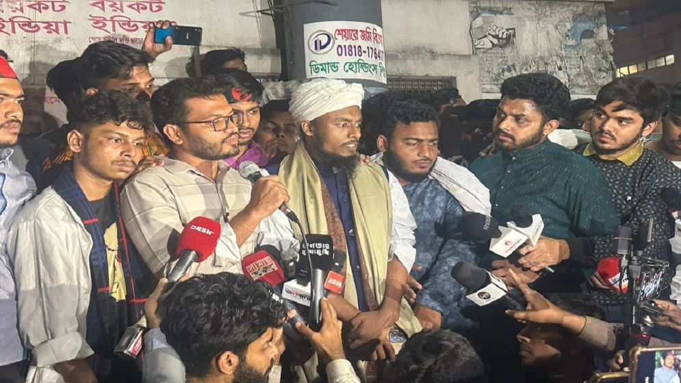 শাহবাগ ছাড়লেন ম্যাটসের শিক্ষার্থীরা
