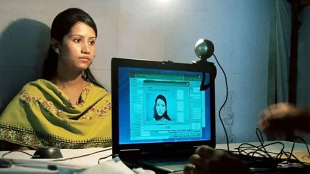 বাড়ি বাড়ি গিয়ে ভোটার হালনাগাদ শুরু আজ