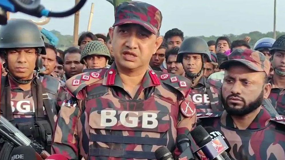 সীমান্তে উত্তেজনা : জিরো পয়েন্ট এড়িয়ে চলার আহ্বান বিজিবির