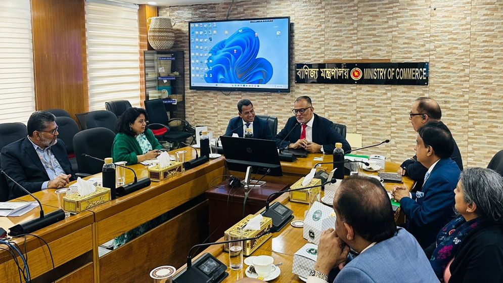 বাণিজ্য উপদেষ্টার সঙ্গে ইউকেবিসিসিআই'র বৈঠক, যে আলোচনা হলো