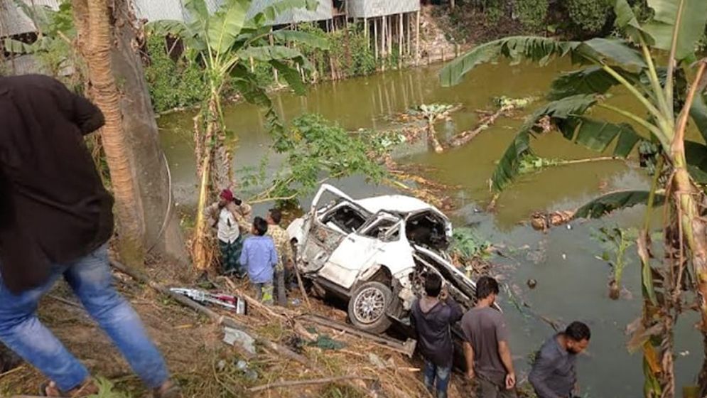 পাত্রী দেখতে যাওয়ার পথে একই পরিবারের ৫ জনের প্রাণহানি