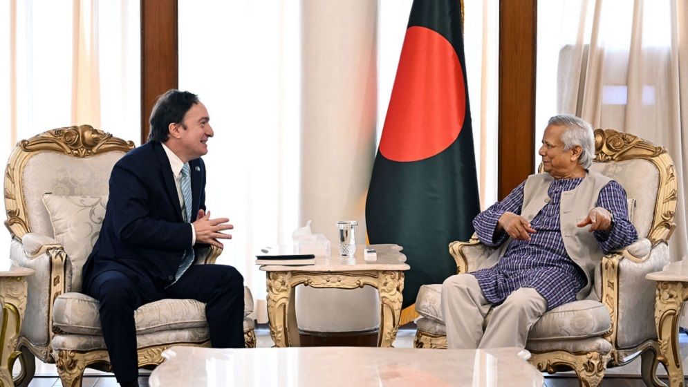 আর্জেন্টিনার সঙ্গে আবেগপূর্ণ সম্পর্ককে বাণিজ্য সহযোগিতায় রূপান্তরের আহ্বান প্রধান উপদেষ্টার