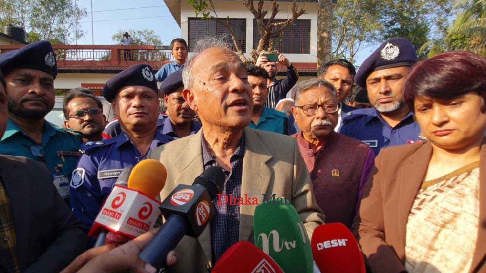 থানা থেকে যুবদল নেতাকে ছিনিয়ে নেয়ায় ক্ষোভ ঝাড়লেন স্বরাষ্ট্র উপদেষ্টা