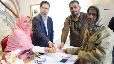 কড়াইল বস্তিতে অগ্নিকাণ্ড: ক্ষতিগ্রস্ত পরিবারকে ডিএনসিসির আর্থিক সহায়তা