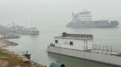 দৌলতদিয়া-পাটুরিয়া নৌরুটে ফেরি চলাচল শুরু