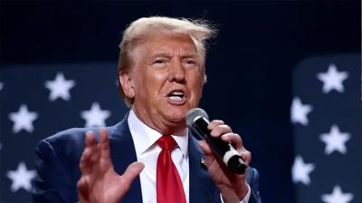 ধসে পড়ছে যুক্তরাষ্ট্র, বিশ্ববাসী হাসছে!: ট্রাম্প
