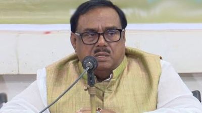 সাবেক খাদ্যমন্ত্রী সাধন চন্দ্রের আয়কর নথি জব্দ