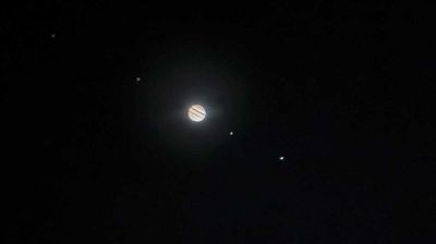 রাজধানীর আকাশে এক সারিতে দেখা মিললো ৪ গ্রহের