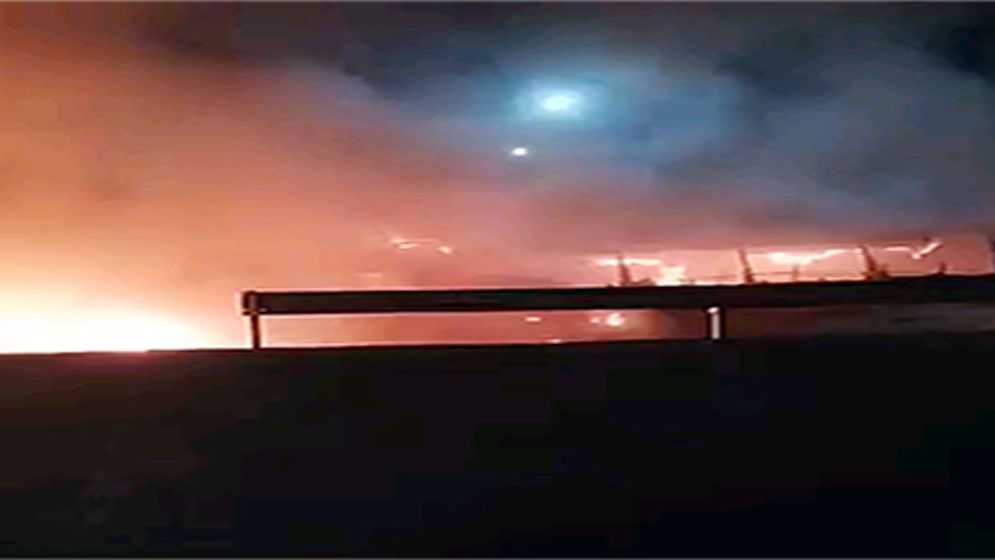 বাসের সঙ্গে সংঘর্ষে অ্যাম্বুলেন্সে বিস্ফোরণ, নিহত ৪