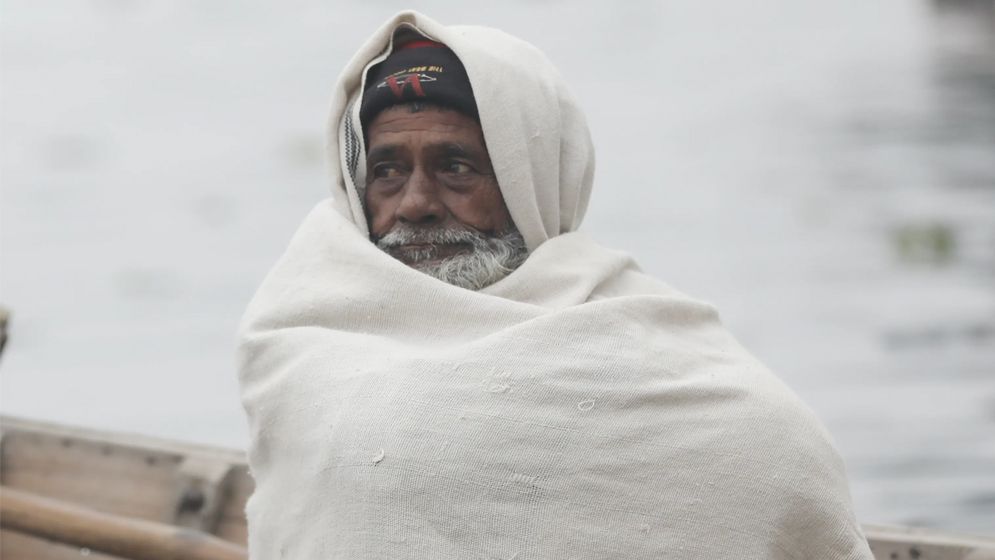 হাড় কাঁপানো শীতে বিপর্যস্ত পঞ্চগড়ের জনজীবন