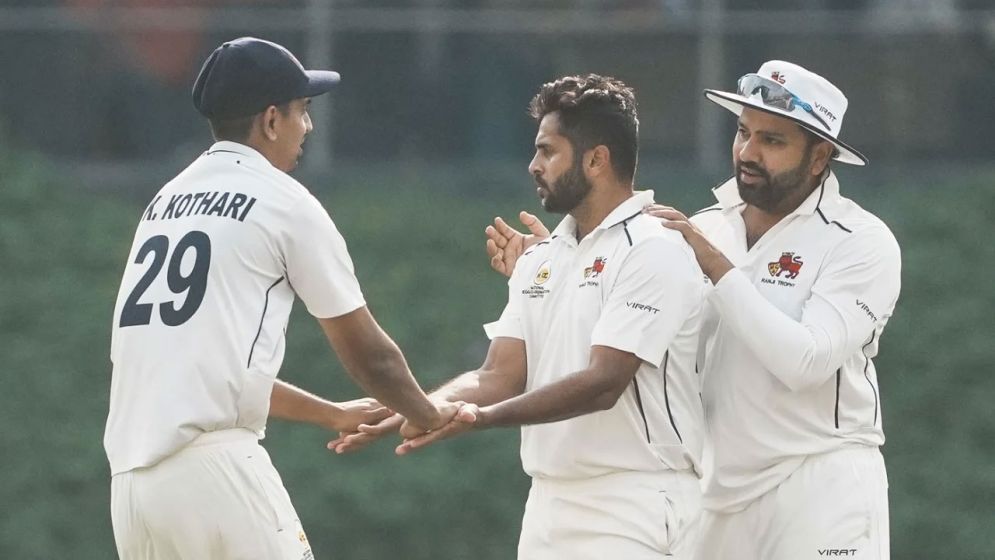 ১৫২ বছরের রেকর্ড ভাঙলেন ভারতীয় পেসার