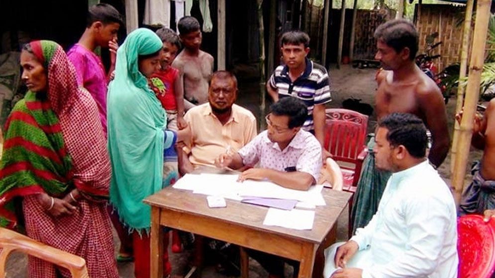 বাড়ি বাড়ি গিয়ে ভোটার তালিকা হালনাগাদ কার্যক্রম শুরু সোমবার
