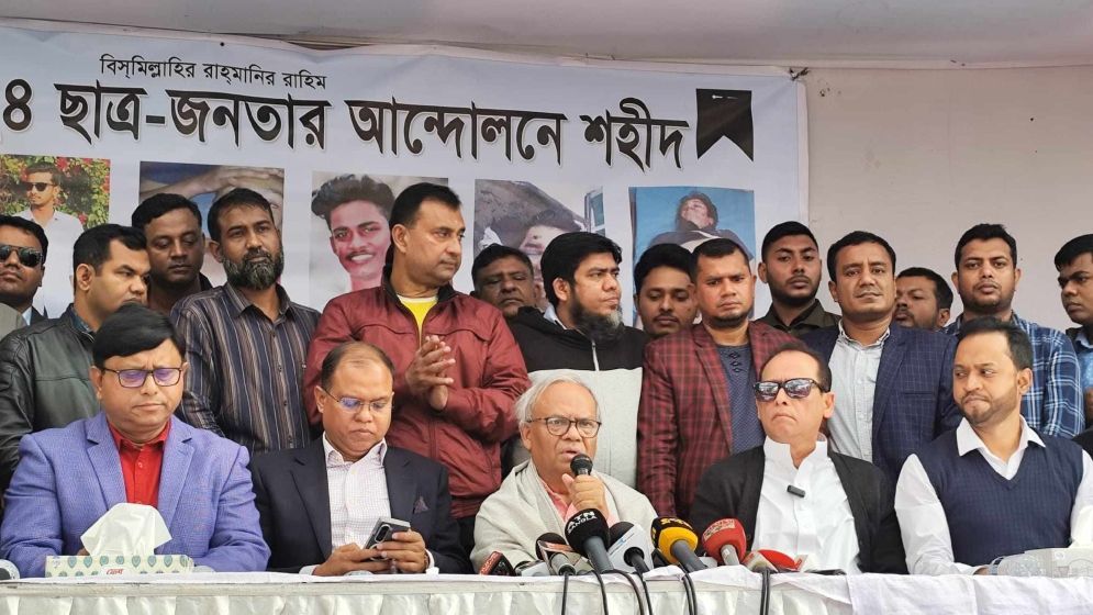 শেখ হাসিনাকে আশ্রয় ও কাঁটাতারের বেড়া নিয়ে ভারতকে তোপ রিজভীর