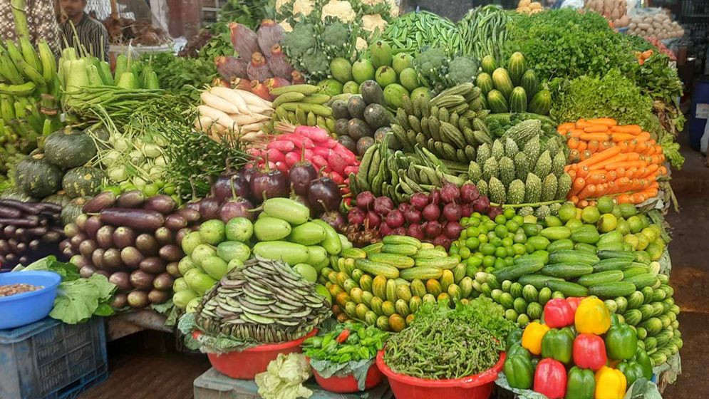 সবজিতে সয়লাব বাজার, কমেছে দামও