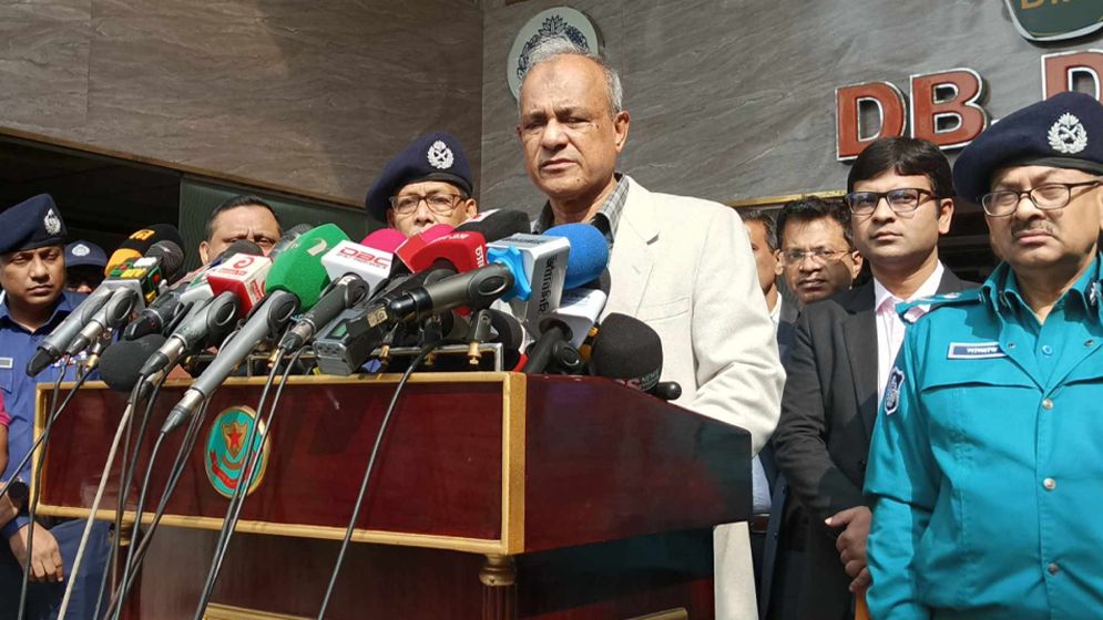 আয়নাঘর-ভাতের হোটেল বলে কিছু থাকবে না: স্বরাষ্ট্র উপদেষ্টা 