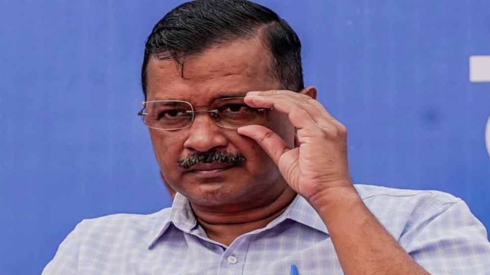 ফল প্রকাশের আগেই উত্তপ্ত দিল্লি, কেজরির বাড়িতে এসিবি