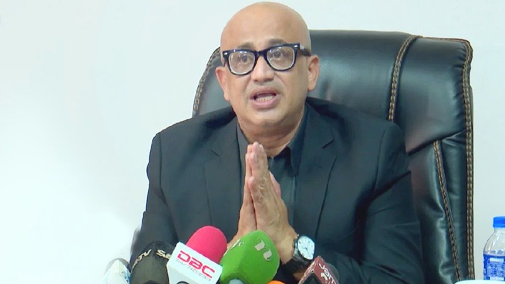 সাবেক তথ্য প্রতিমন্ত্রী ডা. মুরাদের বাড়ি ভাঙচুর-অগ্নিসংযোগ