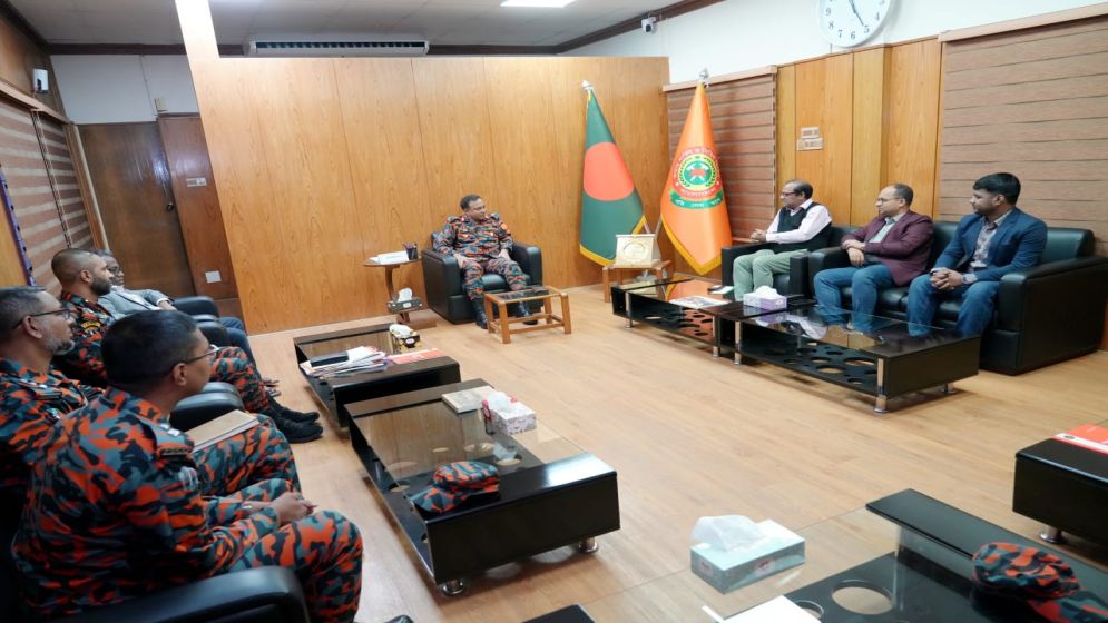 ক্র্যাব ইসির সঙ্গে ফায়ার সার্ভিসের ডিজির সাক্ষাৎ, যে আলাপ হলো