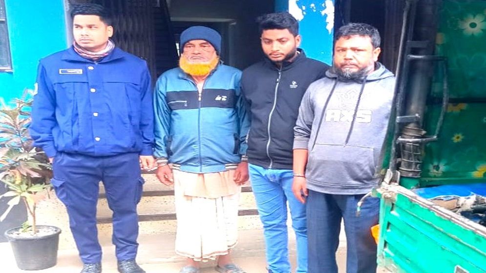 পানছড়িতে তিন পলাতক আসামী আটক