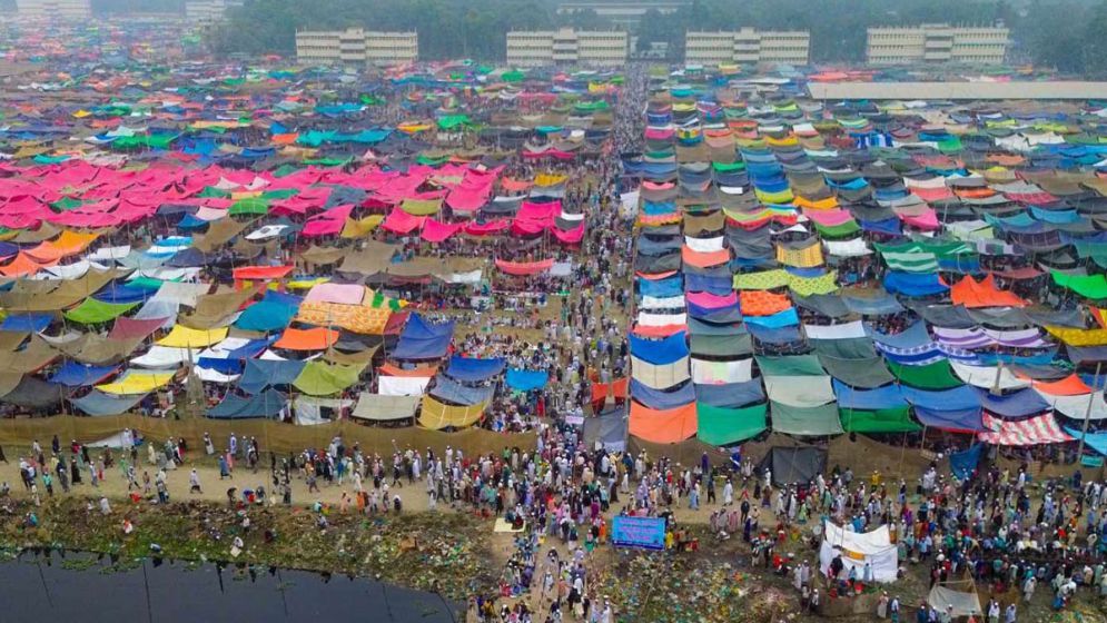 বিশ্ব ইজতেমার দ্বিতীয় ধাপের আখেরি মোনাজাত আজ