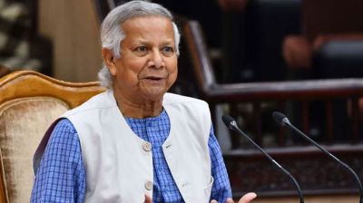 বইমেলার স্টলে হট্টগোলের ঘটনায় প্রধান উপদেষ্টার নিন্দা, দোষীদের বিচারের নির্দেশ