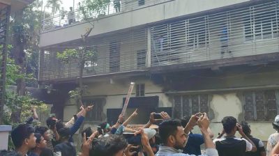 ওবায়দুল কাদেরের বাড়িতে হামলা-ভাঙচুর