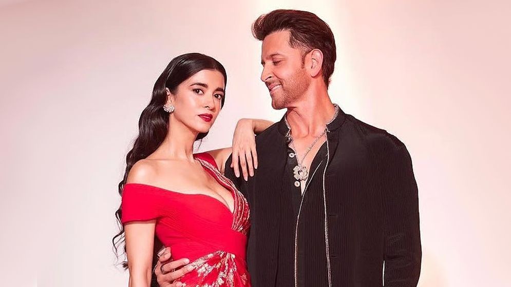 হৃতিকের সঙ্গে প্রেম বলে কটাক্ষ, কড়া জবাব দিলেন অভিনেত্রী