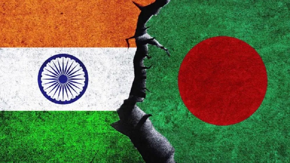 ধানমণ্ডি ৩২ নম্বরে ভাঙচুর-অগ্নিসংযোগ: ভারতের বিবৃতি ভালোভাবে নেয়নি বাংলাদেশ