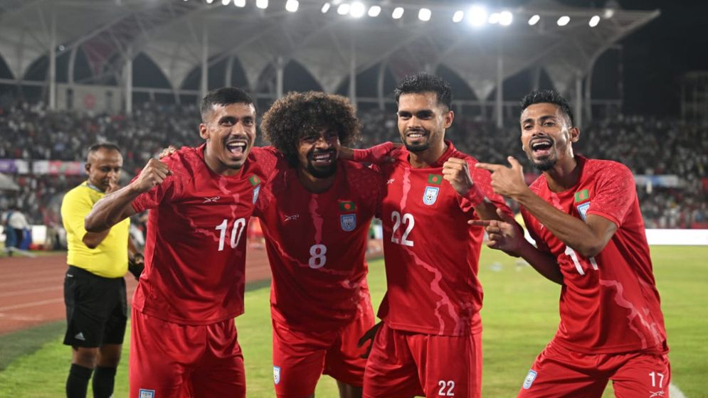 দারুণ জয়ে অভিষেক রাঙালেন হামজা-ফাহমিদুল