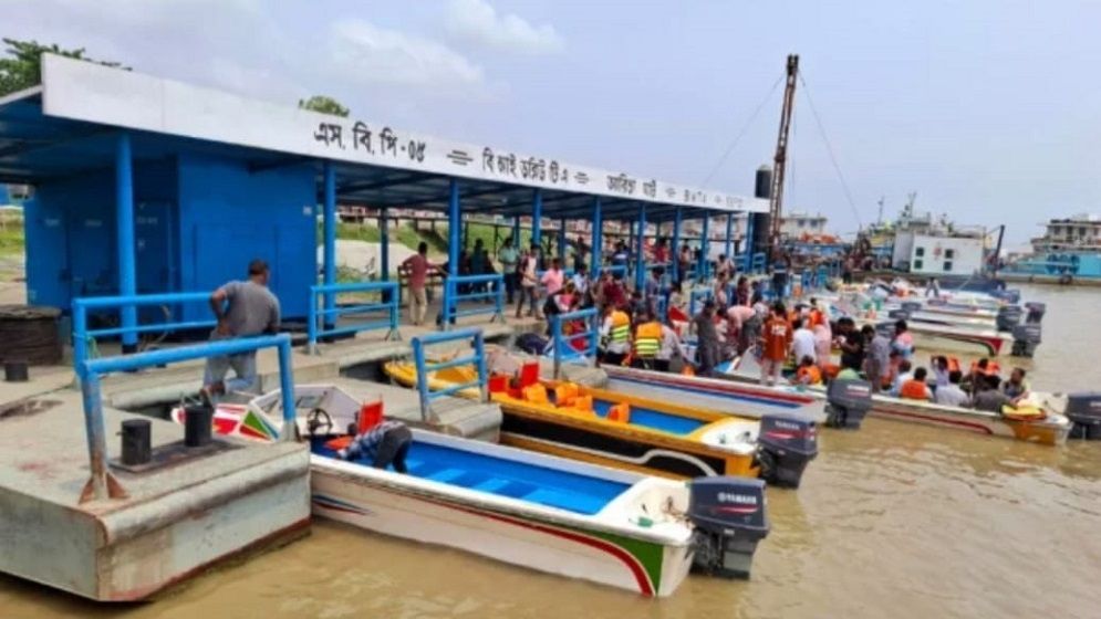 ৩৬ ঘণ্টা পর স্পিডবোট চলাচল স্বাভাবিক