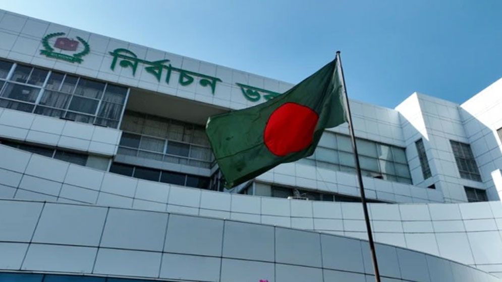 ত্রয়োদশ সংসদ নির্বাচনের প্রস্তুতির কাজ পুরোদমে এগিয়ে নিচ্ছে ইসি
