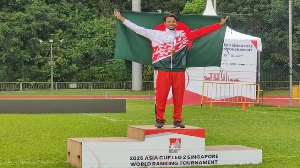 এশিয়া কাপ আর্চারিতে সোনা জিতলেন বাংলাদেশের আলিফ