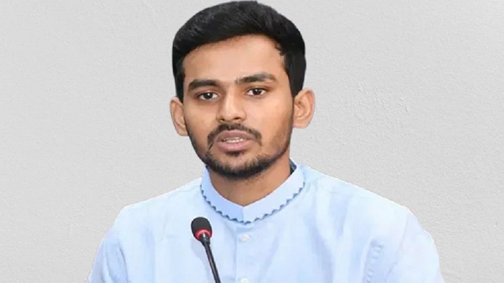 সরকারি অফিসে শিক্ষার্থীদের পার্টটাইম চাকরি দিতে চান উপদেষ্টা আসিফ