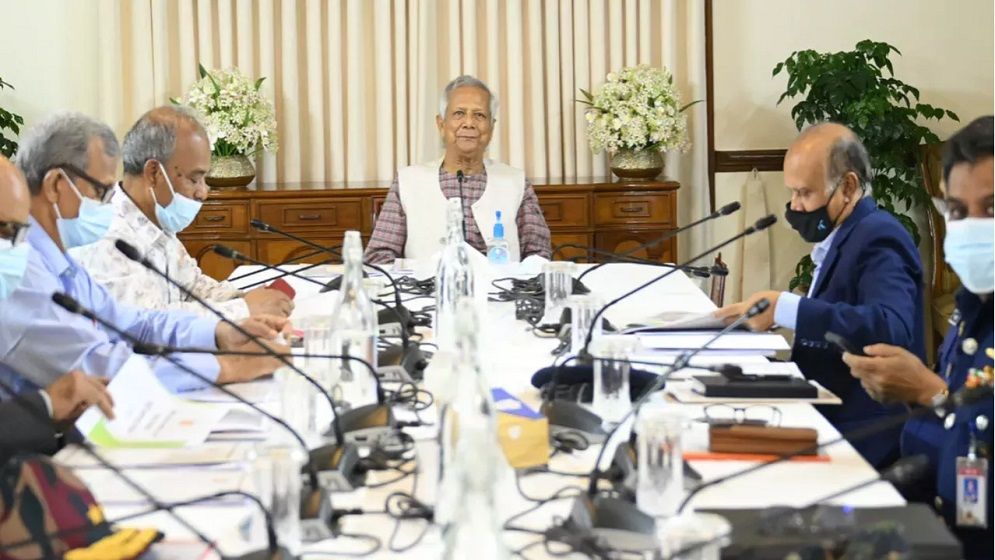 নির্বাচনের সব প্রস্তুতি ডিসেম্বরের মধ্যে শেষ করার নির্দেশ প্রধান উপদেষ্টার