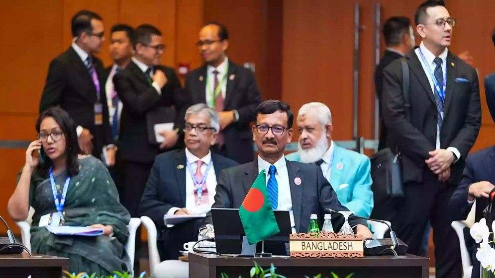বাংলাদেশি নাগরিকদের বিরুদ্ধে জঙ্গিবাদের অভিযোগ তদন্তে মালয়েশিয়ার সঙ্গে কাজ করবে সরকার
