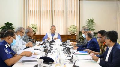 জাতীয় নির্বাচন অবাধ ও নিরপেক্ষ করতে আইনশৃঙ্খলা বাহিনীকে নির্দেশ প্রধান উপদেষ্টার