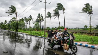 ১০ অঞ্চলে ৬০ কিমি বেগে ঝড়ের আভাস
