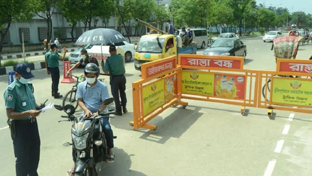 রাজধানীর যেসব সড়ক এড়িয়ে চলবেন আজ