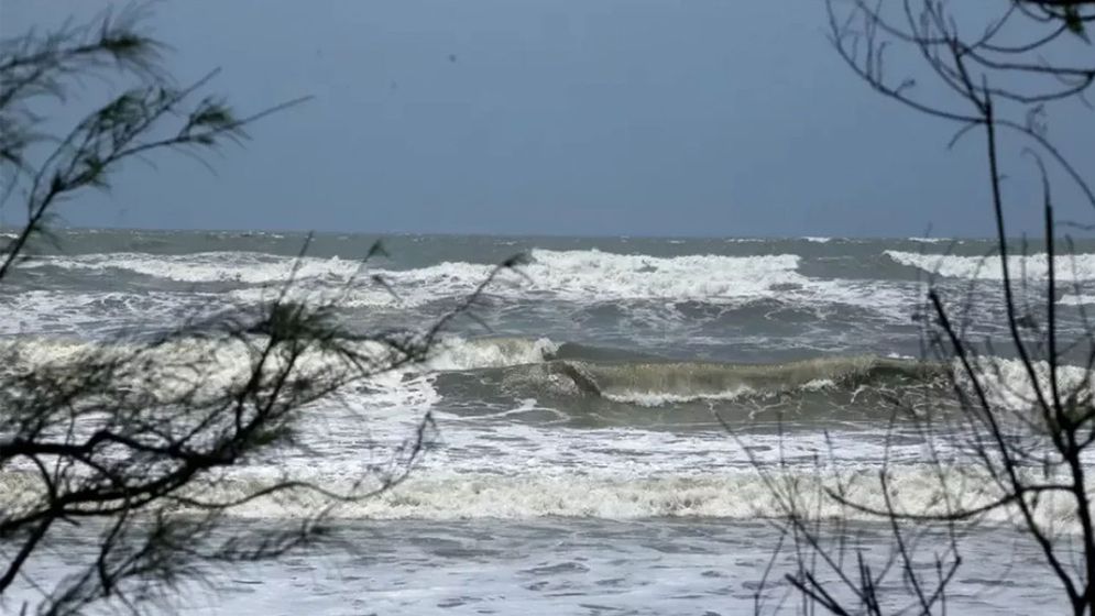 বঙ্গোপসাগরে লঘুচাপ, বাড়বে বৃষ্টি