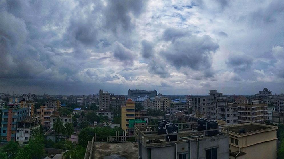 ঢাকায় বাড়বে গরম, রয়েছে বৃষ্টির সম্ভাবনা