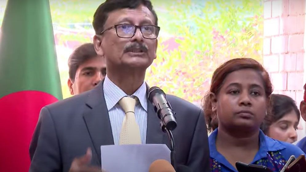 বাংলাদেশ চায় একাত্তরে গণহত্যার জন্য মাফ চাক পাকিস্তান: পররাষ্ট্র উপদেষ্টা