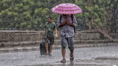 রাজধানীতে হালকা বৃষ্টির আভাস, তাপমাত্রা থাকবে অপরিবর্তিত