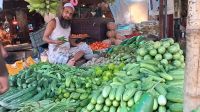 সবজিতে আগুন, ঊর্ধ্বমুখী সব পণ্যের দাম