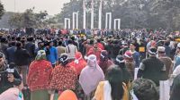 ৩ দফা দাবিতে শহীদ মিনারে প্রাথমিক শিক্ষকদের মহাসমাবেশ