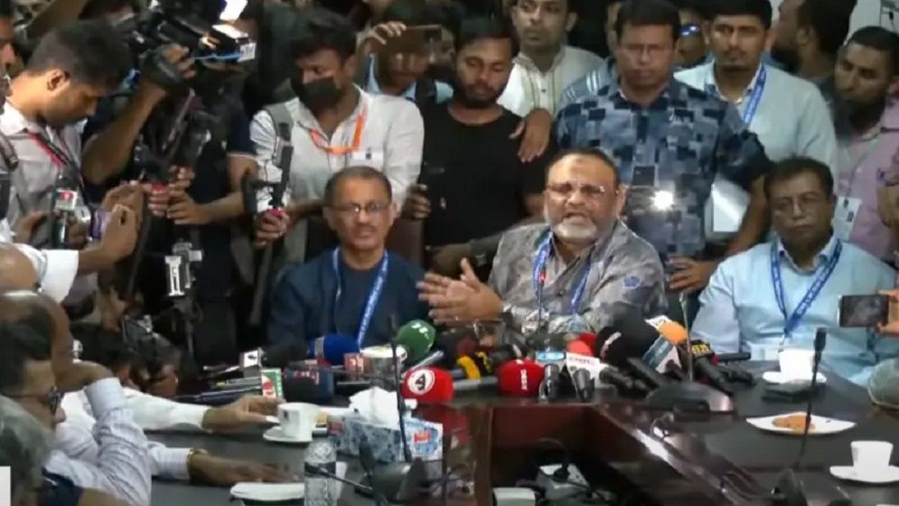 ইলেকশন ইঞ্জিনিয়ারিংয়ের সম্ভাবনা দেখি না: ঢাবি উপাচার্য