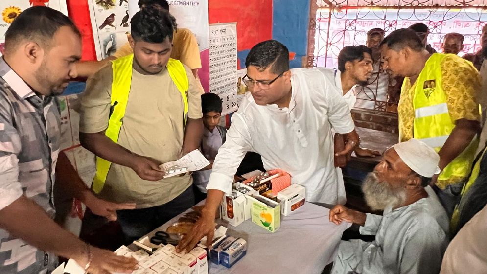 সুবিধা বঞ্চিত মানুষের জন্য ফ্রি মেডিকেল ক্যাম্পের উদ্বোধন