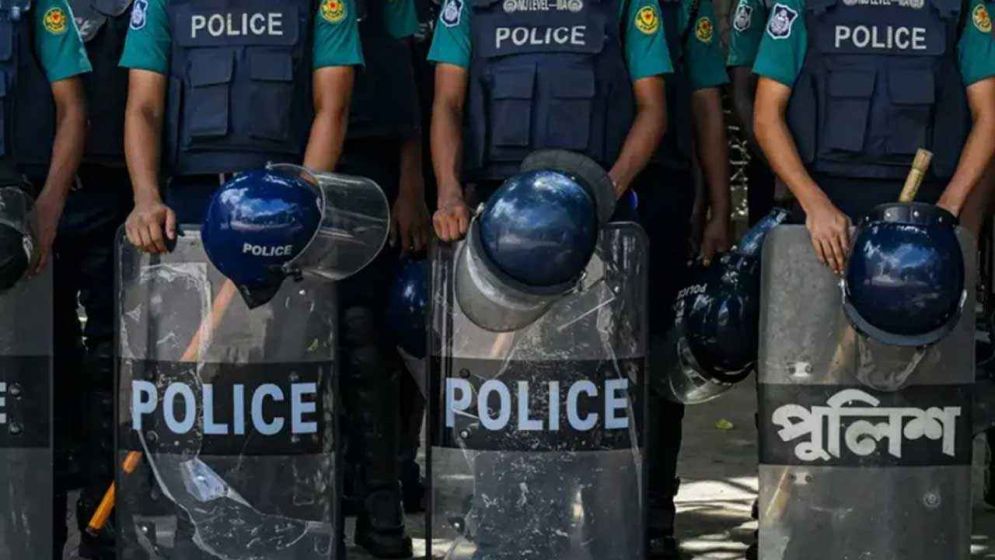 জাতীয় নির্বাচনে দায়িত্ব পালনের জন্য দেড় লাখ পুলিশকে বিশেষ প্রশিক্ষণ