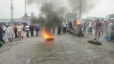 আবারও সড়ক-রেল অবরোধে অচল ফরিদপুর